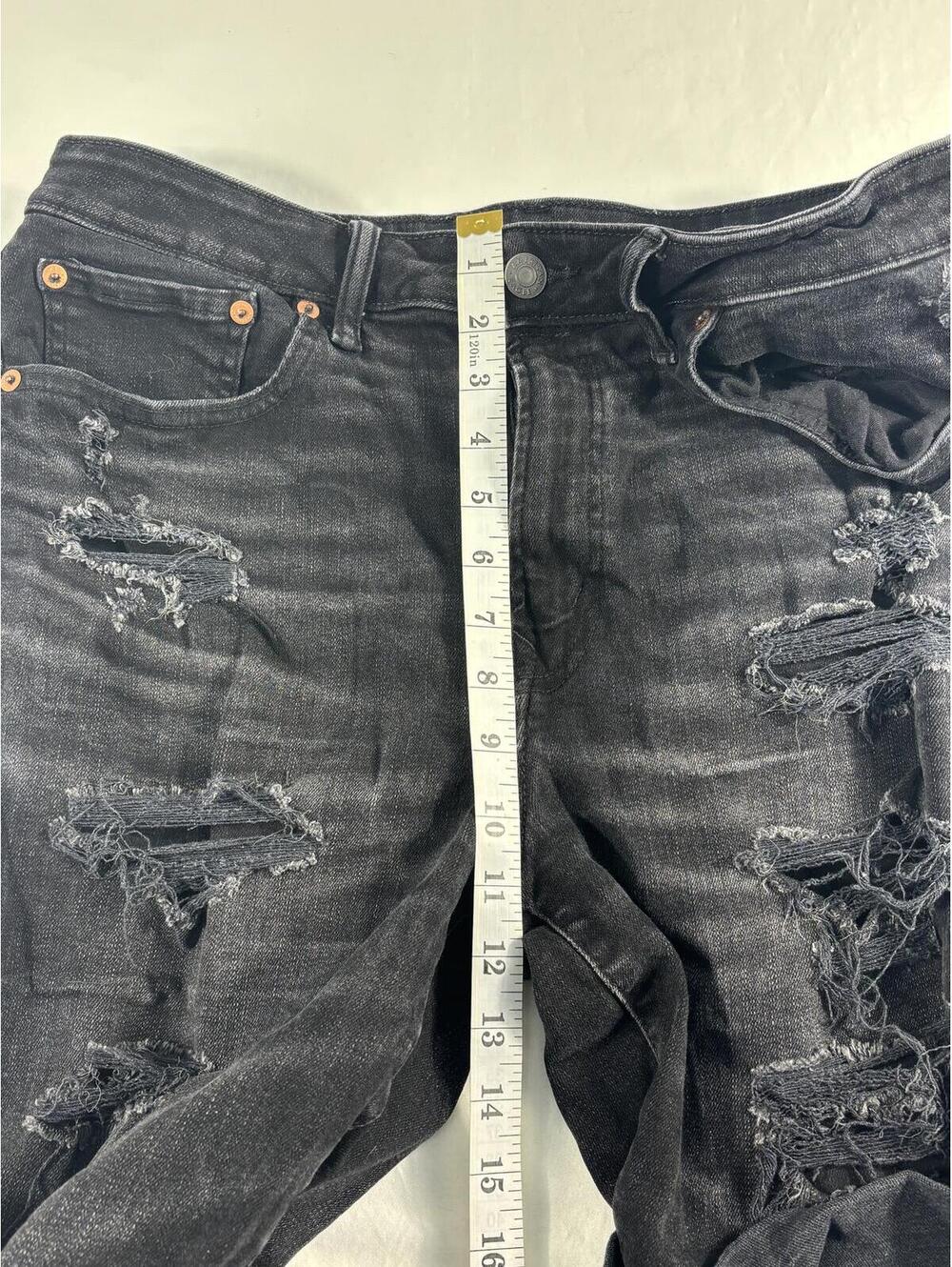 American Eagle Men's AirFlex+ Distressed Denim Short Size 34 - Picture 7 of 8